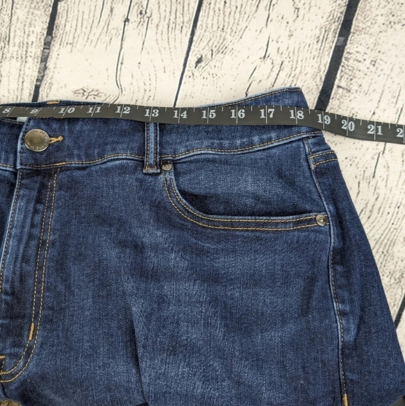 Lane Bryant FLEX high rise Bermuda curvy fit denim jeans shorts - Picture 6 of 11